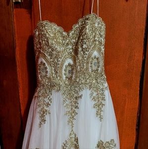 Wedding Dress/ Prom Dress